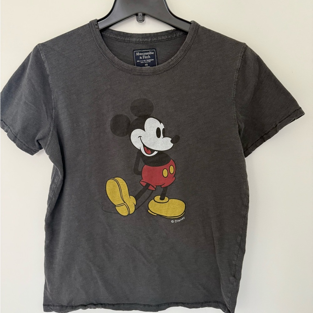 A&F Men’s Disney Mickey Mouse Distressed Ribbed T-shirt Tee Abercrombie XS